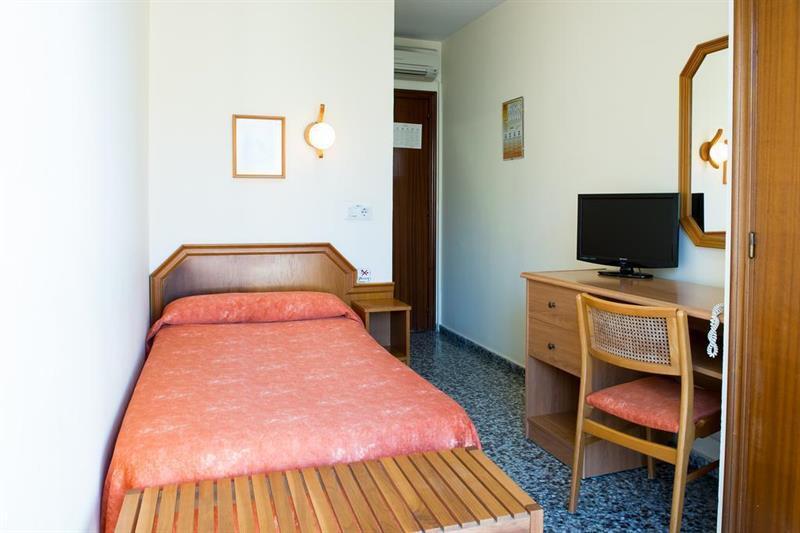 Hotel Celymar *